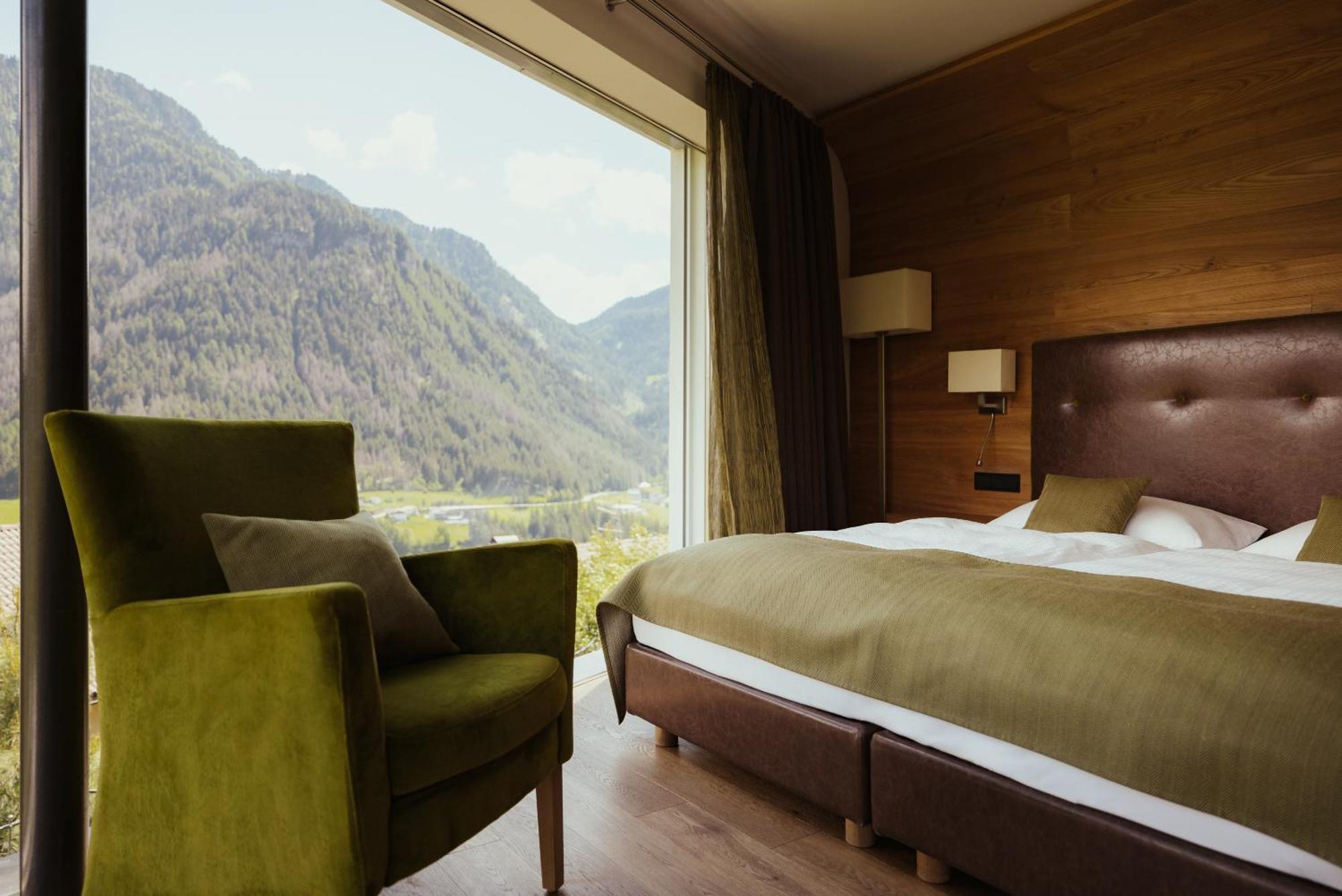 Hotel Grien Urtijëi Dış mekan fotoğraf